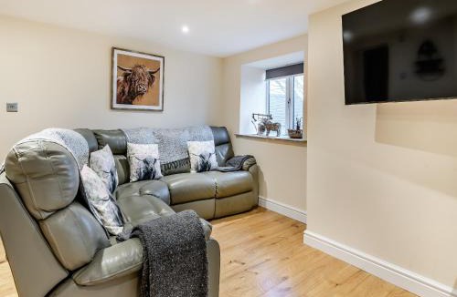 Longnor House | Headlands Farm