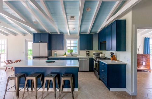 Hope Town House | Headquarters: Coastal Retreat with Ensuite Bedrooms and Private Pool Dock