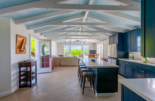 Hope Town House | Headquarters: Coastal Retreat with Ensuite Bedrooms and Private Pool Dock