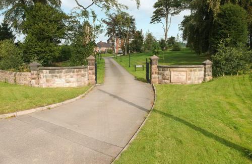 Leek House | Heath View