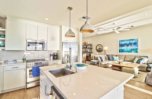 Great Guana Cay House | Heavenly Blue I Waterfront Sea Views + Pool