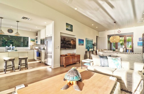 Great Guana Cay House | Heavenly Blue I Waterfront Sea Views + Pool