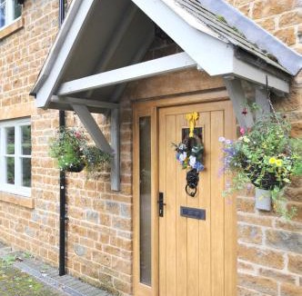 Hook Norton House | Hedges