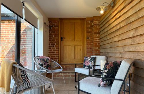 Padbury House | Hedges House