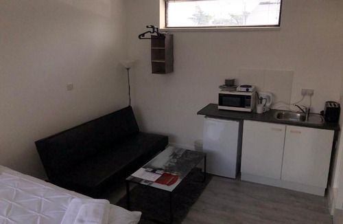 Hendon Apartment | Hendon Private Studio