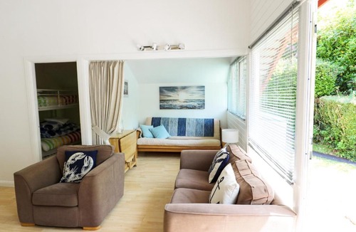 Llanteg House | Heulwen Lodge