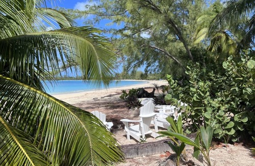New Bight House | Hibiscus House Oceanfront Paradise in Fernandez Bay