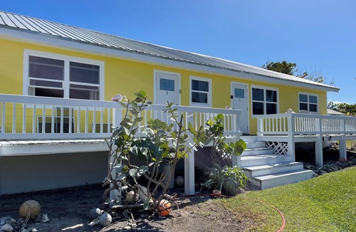 Treasure Cay House | Hickson House Duplex: 4 Bedrooms, 2 Baths & Dock Access - Comfortably sleeps 8