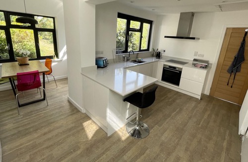 Crynant House | High Kiln Bank - Three Bedroom House, Sleeps 6