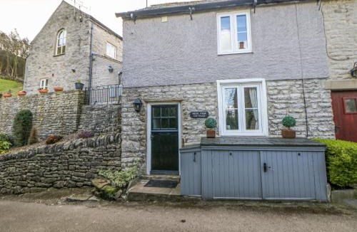 Castleton House | High View Cottage
