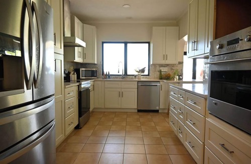 Winding Bay House | HighTide Villa | Private Beachfront Estate, Personal Chef, Butler & Chauffeur