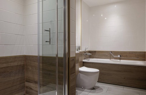 Cobham Hotel | Hilton Cobham