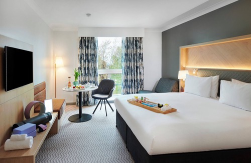 Waddon Hotel | Hilton London Croydon