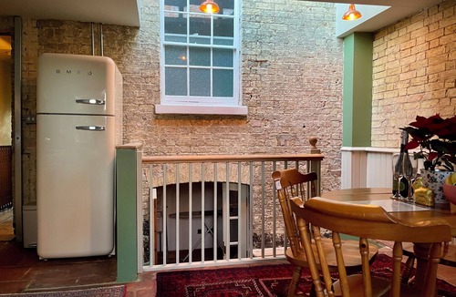 Cambridge City Centre House | Historic Georgian Cottage on Midsummer Common