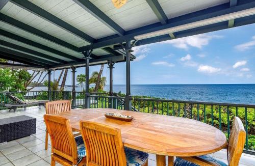 Kahaluu Bay House | Hokuea Hale