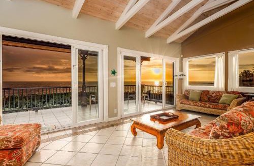 Kahaluu Bay House | Hokuea Hale