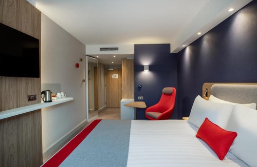 Cambourne Hotel | Holiday Inn Express Cambridge West - Cambourne by IHG