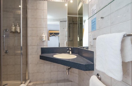 Clyst St Mary Hotel | Holiday Inn Express Exeter East by IHG