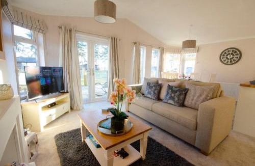Ryther Cabin | Hollicarrs - Bluebell Lodge