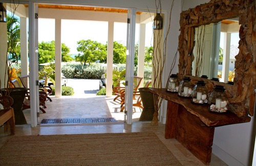 Alice Town House | Home Away From Home In Paradise