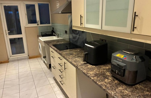 Bletchley House | Home in Milton Keynes