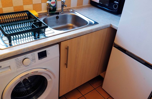 Bletchley Apartment | Homely 2Bed-Appt Bletchley Milton Keynes |Contractors|Vacationers |Wi-fi|Parking