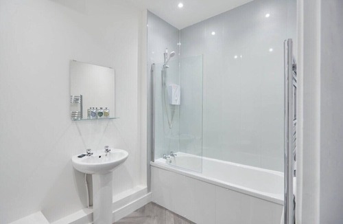 Loftus Apartment | Host & Stay | Apartment 4, Loftus