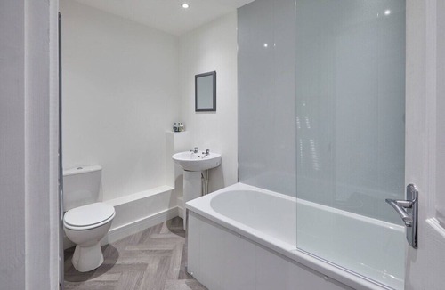 Loftus Apartment | Host & Stay | Apartment 6, Loftus