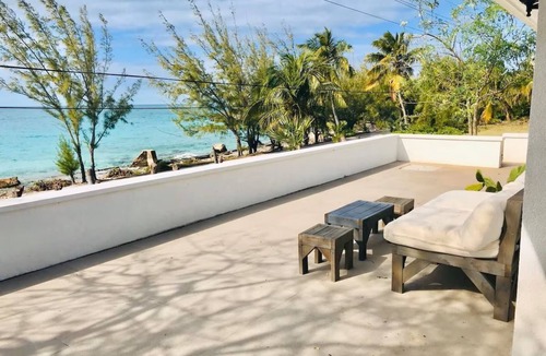 Savannah Sound House | House of Love - Perfect Vacation Spot