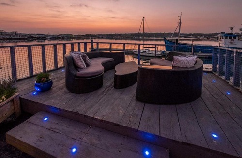 Ryde Bed & Breakfast | Houseboat Harbourside View
