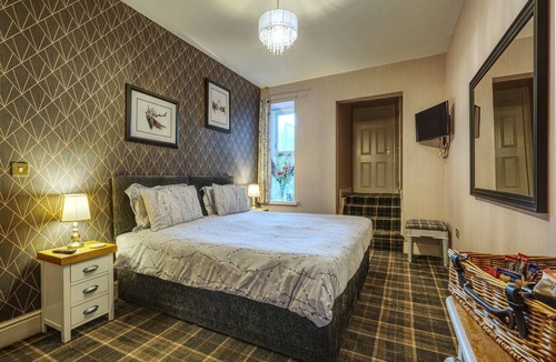 Wing Hotel | Howard Arms