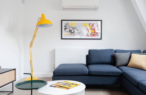 Chinatown Apartment | Huge Leicester Square 2BR - Netflix & Nespresso
