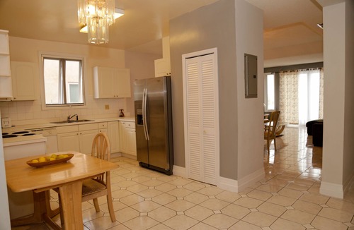 Bahamas Terrace Condo | Huge Waterfront Condo with Balcony