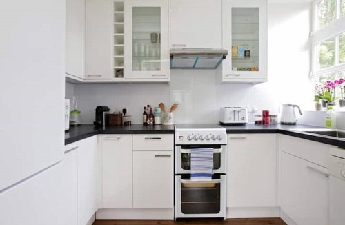 Lancaster Gate Apartment | HYDE PARK - Quiet Historic Mews Home (London W2)