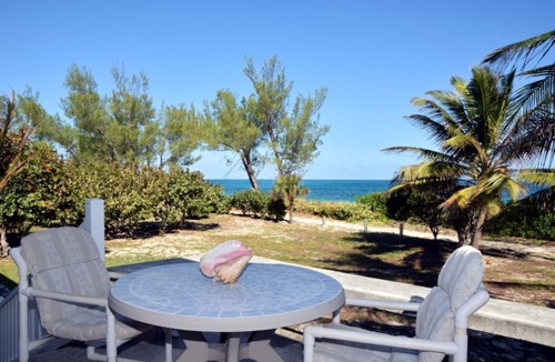 Green Turtle Cay Villa | Incredible 4 bedroom Villa-OCEAN FRONT with a dock! 15% SUMMER DISCOUNT!