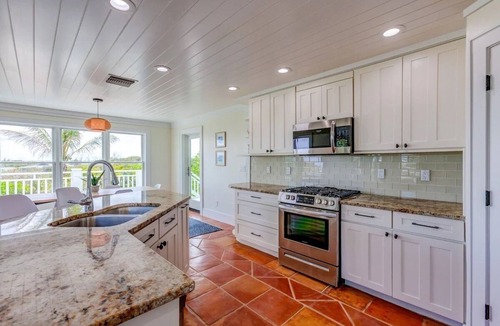 Hope Town Villa | Indicas - Breathtaking panoramic views of the Atlantic Ocean