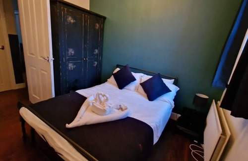 Jesmond Apartment | Inviting 3-Bed Apartment in Newcastle upon Tyne