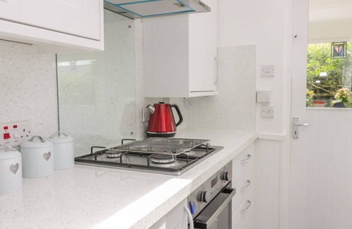 Duns Cottage | IONA COTTAGE, pet friendly, country holiday cottage in Duns