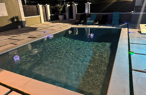 Nassau House | Island Haven 4 Bedroom House with AC, Pool, WiFi in Nassau, Bahamas
