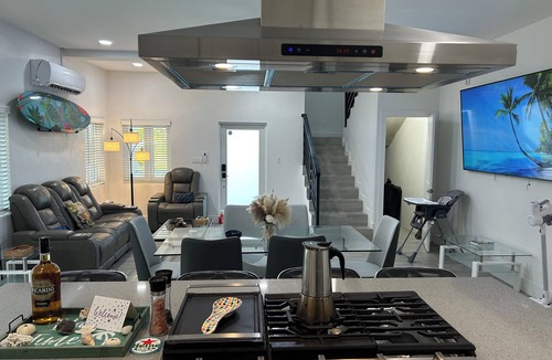 Westwind House | Island House Private Pool Safe Gated Community!
