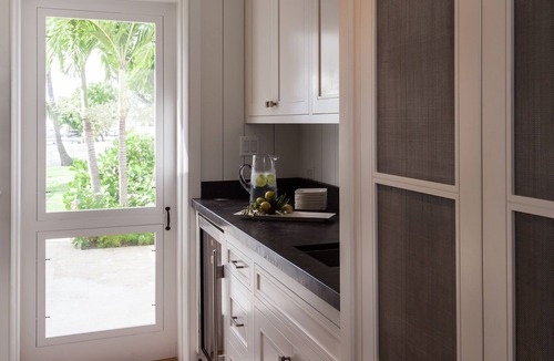 Dunmore Town Cottage | Island Oasis in the heart of Dunmore town