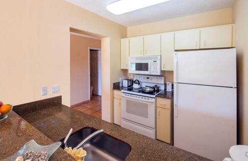 Williams Town Resort | Island Seas Resort 2 Bedroom - Sleeps 6