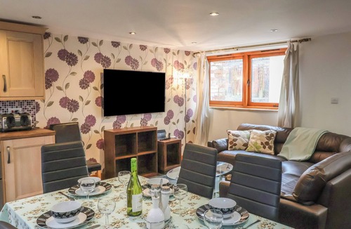 Clyst St Mary Cottage | IVY COTTAGE, pet friendly, character holiday cottage in Aylesbeare