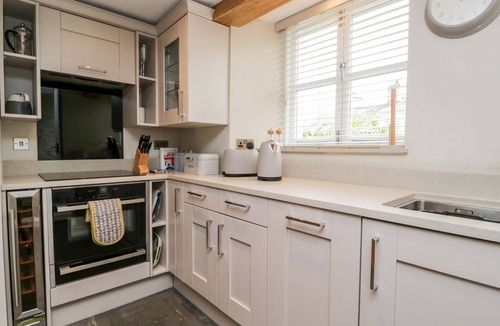 Hawkshead Cottage | JESSAMINE COTTAGE, family friendly, with a garden in Hawkshead