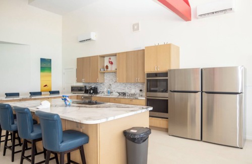 George Town House | Jolly Rancher - Exuma- On the Water!