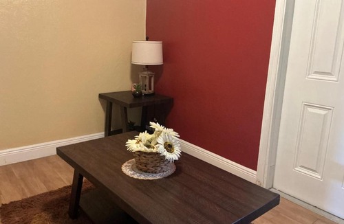 Regency Park Apartment | Jubilee Gardens Freeport