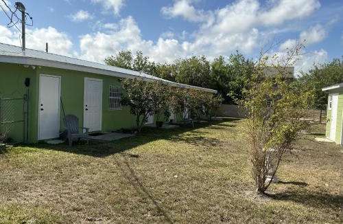 Bahamas Terrace Bed & Breakfast | Jubilee Gardens Freeport