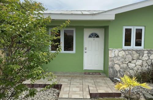 Bahamas Terrace Bed & Breakfast | Jubilee Gardens Freeport