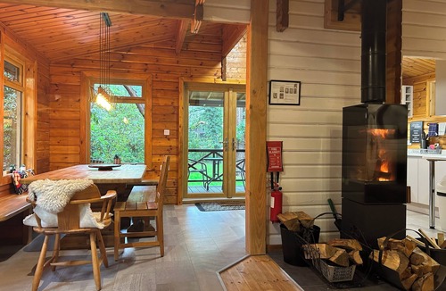 St Leonards Cottage | Karelia - Luxury Finnish Log Cabin w/Hot-tub