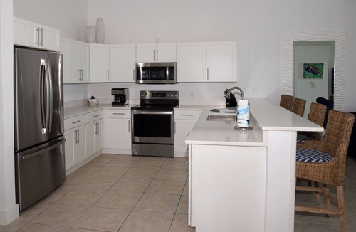 Treasure Cay Resort | Kellie’s Cool Condo - Sleeps 8 guests on the Beach